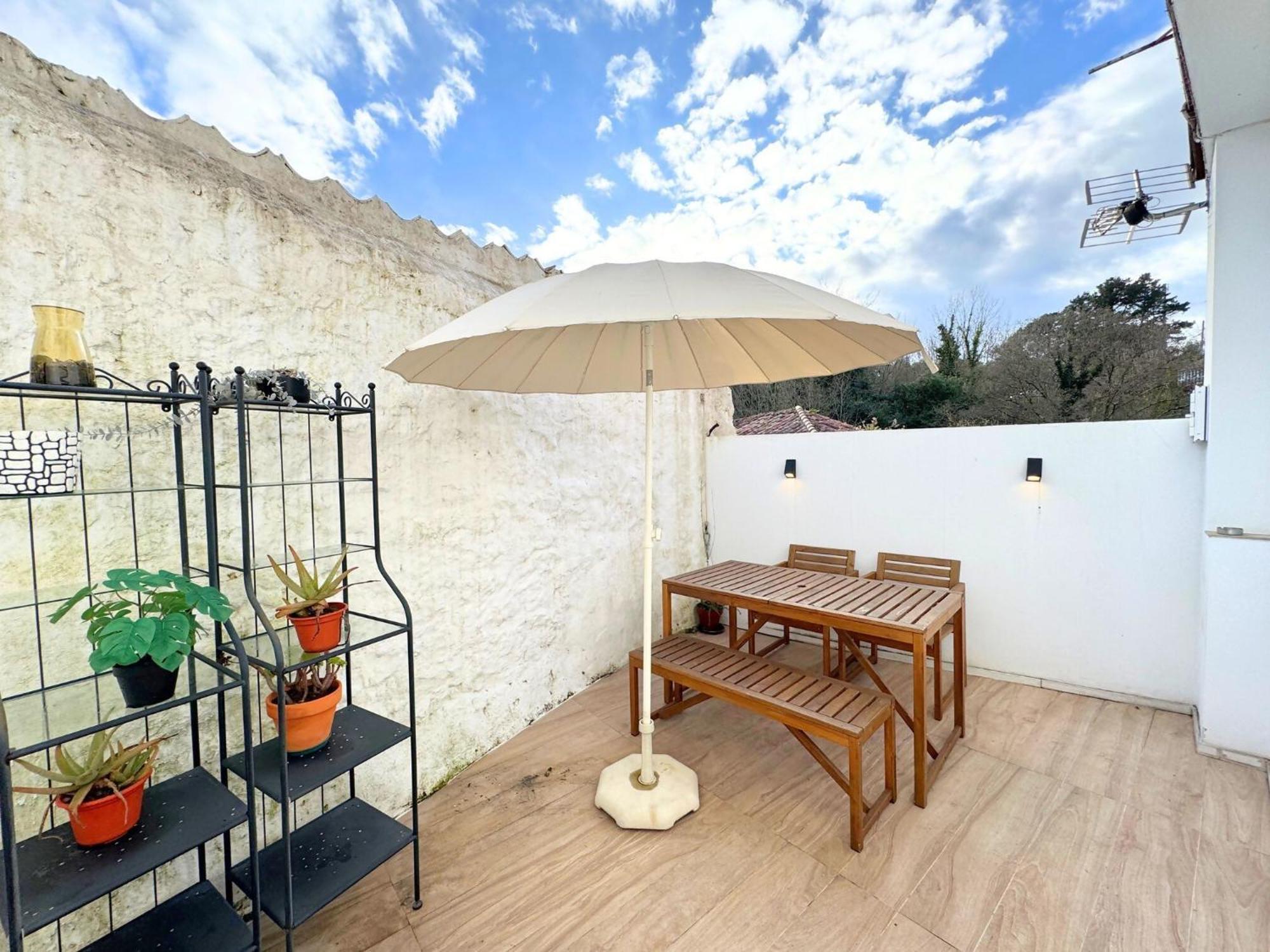 Apartamento Penaquinera En ยาเนส ภายนอก รูปภาพ