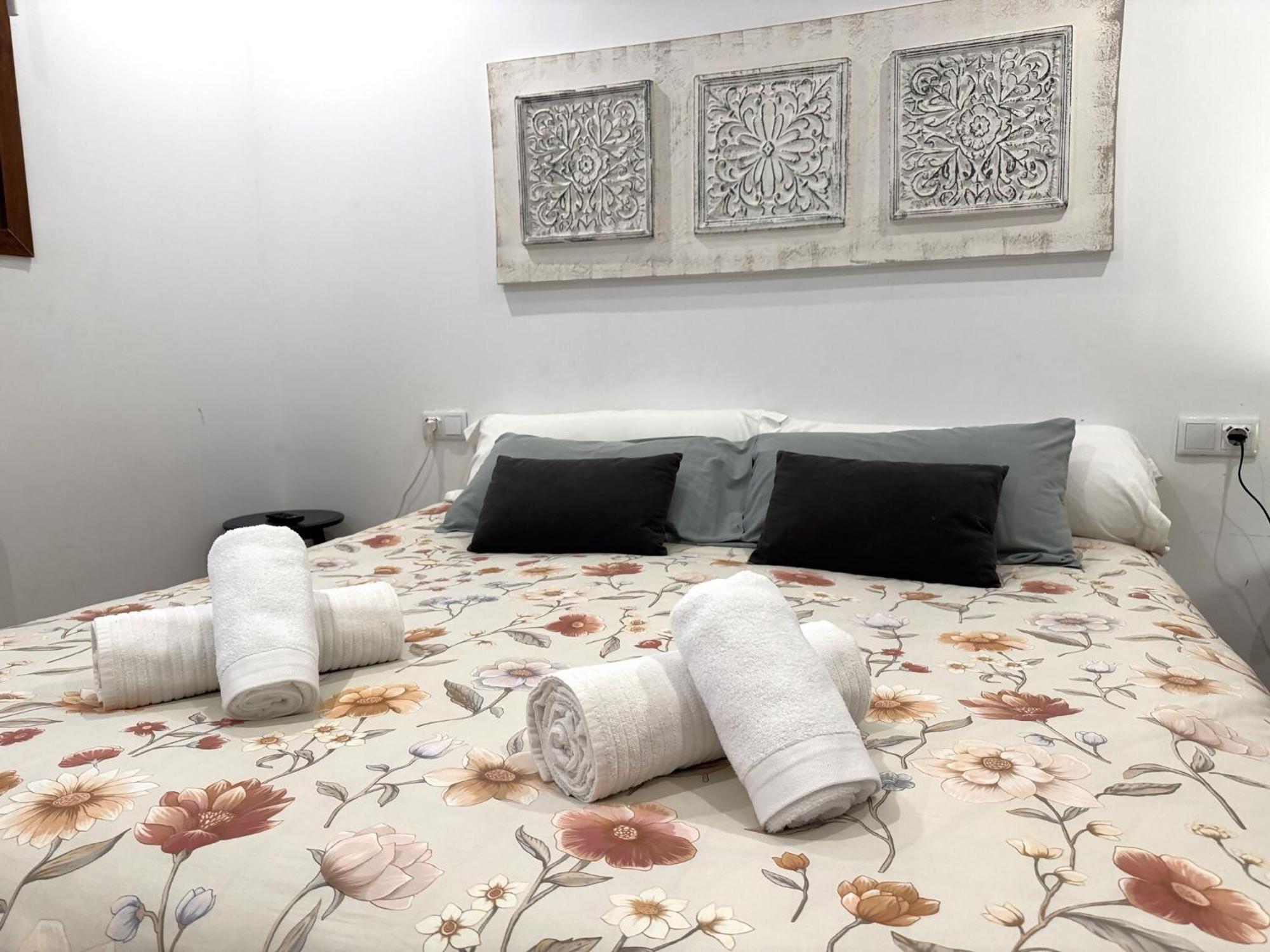 Apartamento Penaquinera En ยาเนส ภายนอก รูปภาพ